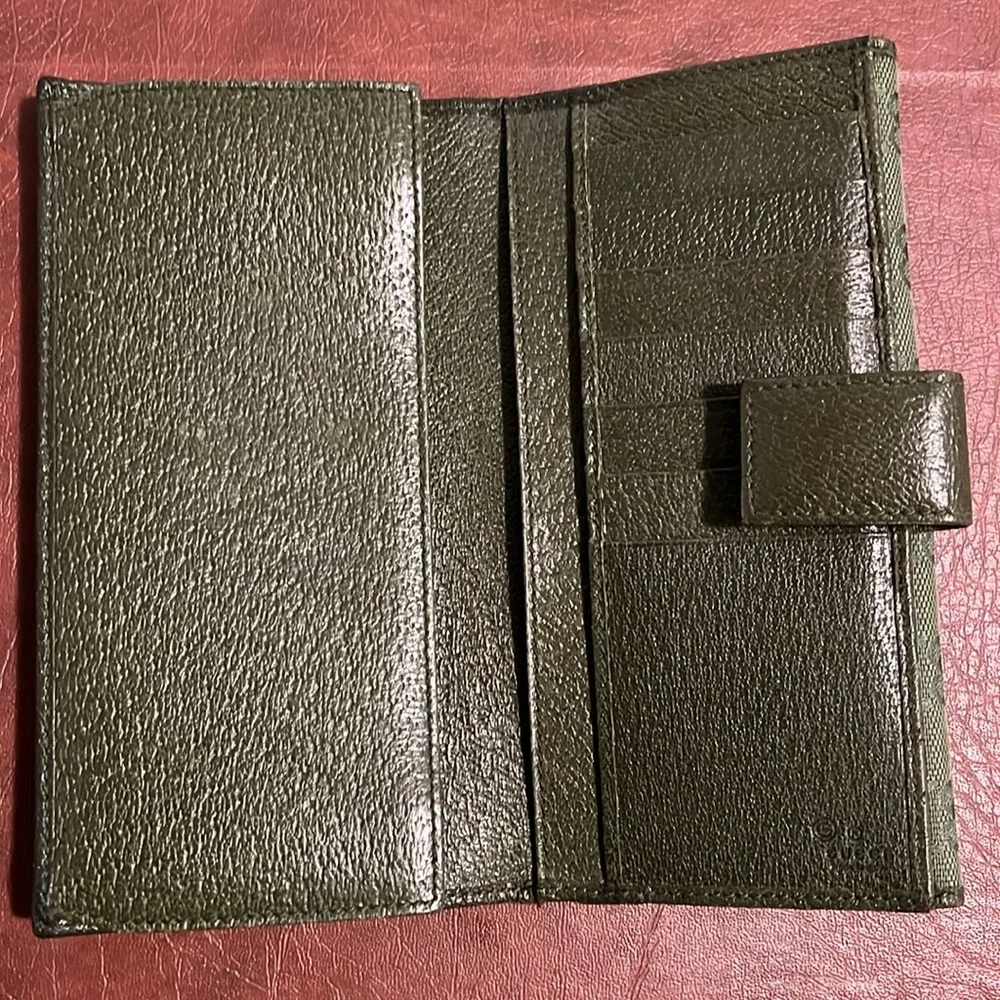 Gucci Wallet - Picture 4 of 4